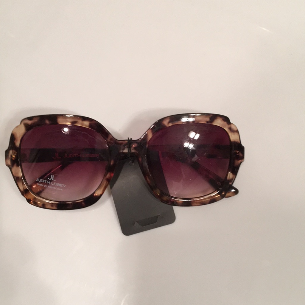 Nwt Judith Lieber Tortoise Acrylic Sunglasses
